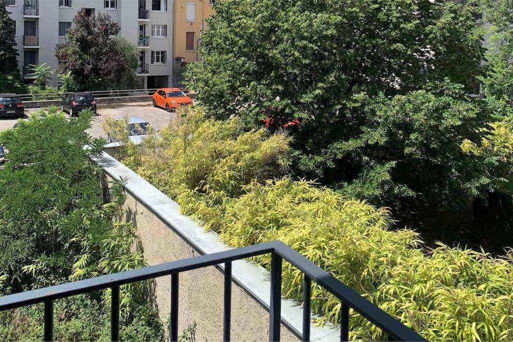 Residence Traversant Elegant - Parking Prive Lyon Extérieur photo