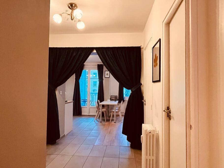 Residence Traversant Elegant - Parking Prive Lyon Extérieur photo